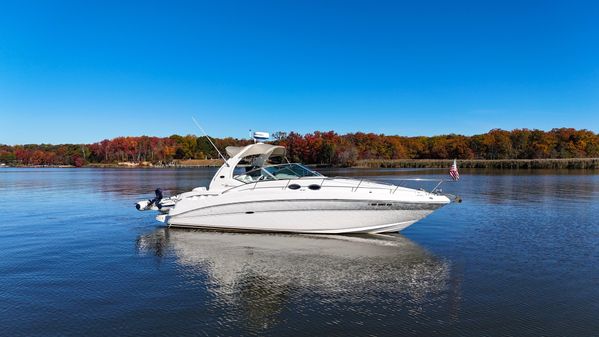 Sea Ray 320 Sundancer image