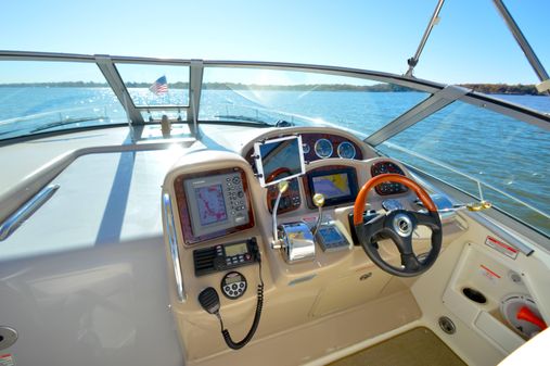 Sea Ray 320 Sundancer image