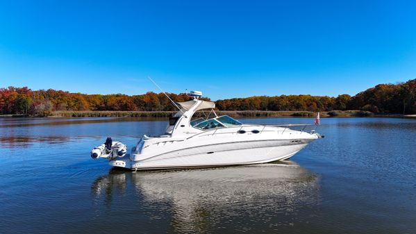 Sea Ray 320 Sundancer image