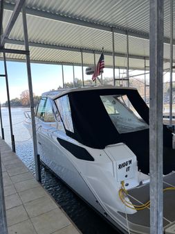 Sea Ray Sundancer 320 image