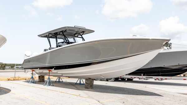 Nor-Tech 390 Center Console 