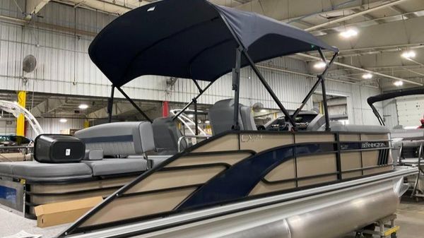 Bennington 24 LXSB