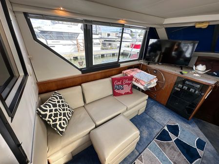 Carver 350 Aft Cabin image