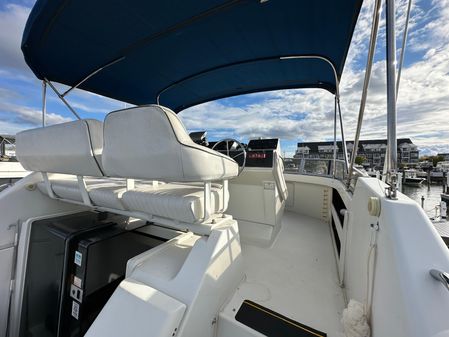 Carver 350 Aft Cabin image