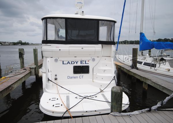 Sea Ray 390 Motor Yacht image