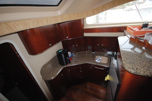 Sea Ray 390 Motor Yacht image