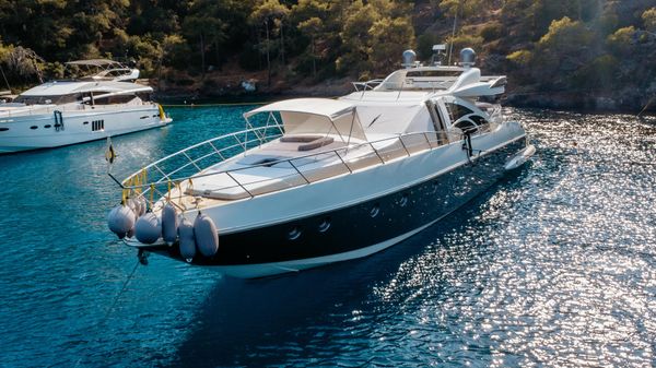 Azimut 86S