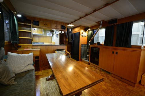 Grand Banks Pilothouse image
