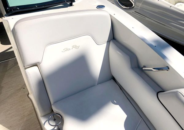 Sea-ray 300-SUNDECK image