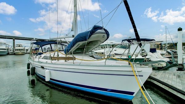 Catalina 355