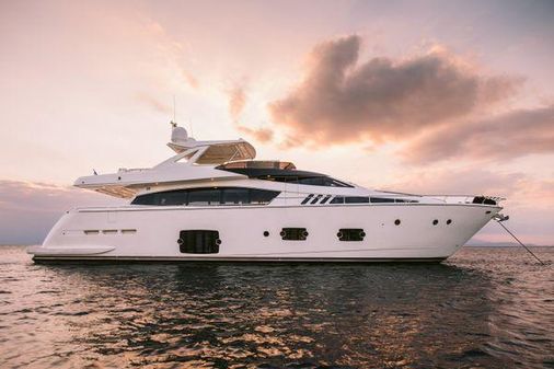 Ferretti Yachts 800 image