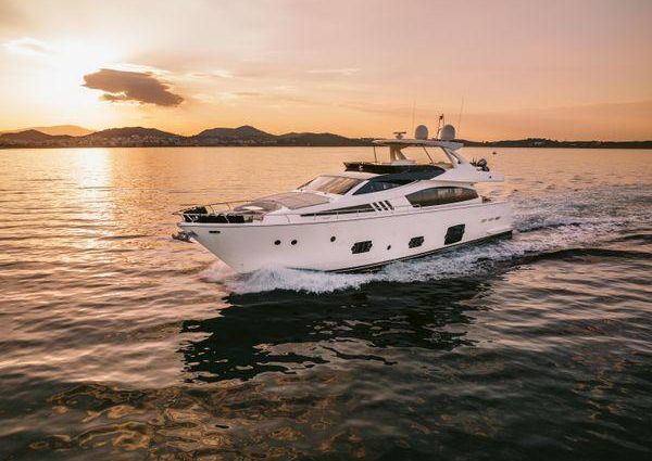 Ferretti Yachts 800 image