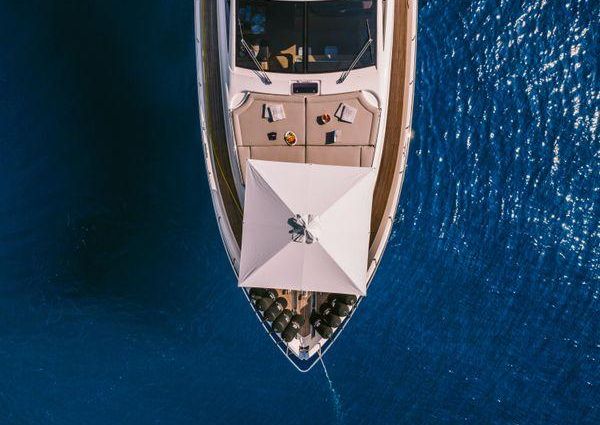 Ferretti Yachts 800 image