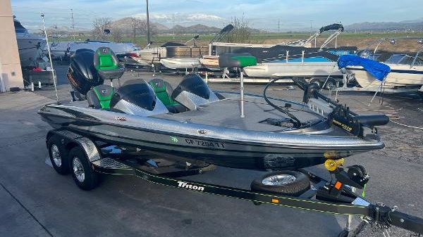 Triton 18 TRX 