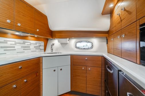 Tiara Yachts 4300 Open image