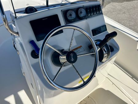 Boston-whaler 170-MONTAUK image