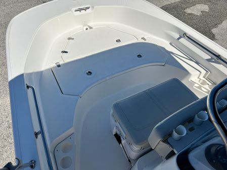 Boston-whaler 170-MONTAUK image