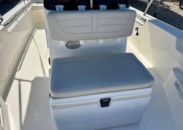 Boston-whaler 170-MONTAUK image