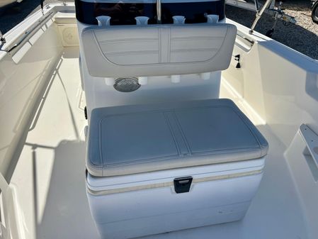 Boston-whaler 170-MONTAUK image