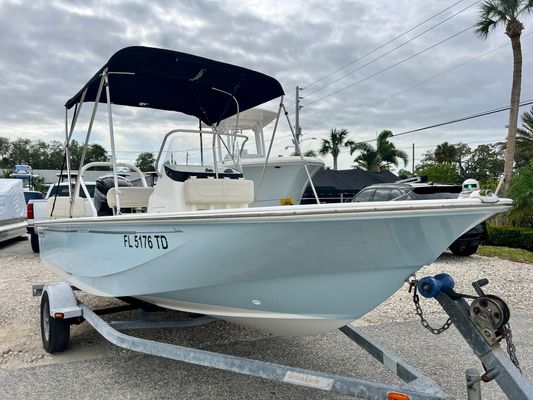 Boston-whaler 170-MONTAUK - main image