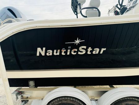 Nauticstar 2102-LEGACY image