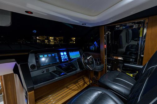 Princess S66 Sportbridge image