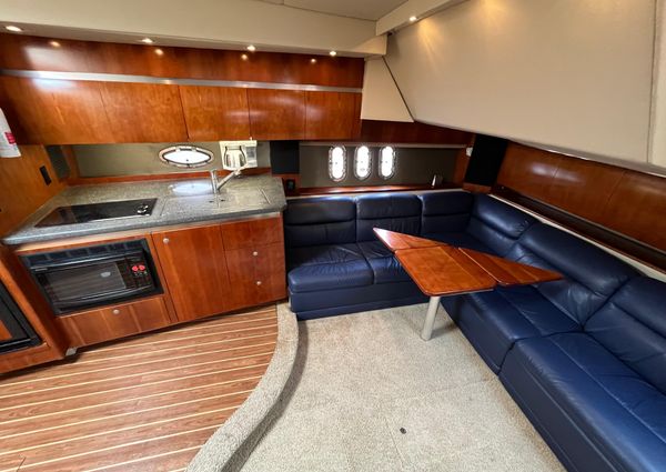 Cruisers Yachts 420 Express image