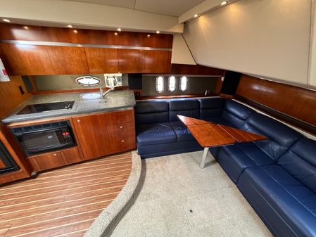 Cruisers Yachts 420 Express image