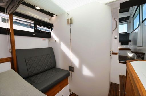 Axopar 37 Aft Cabin image