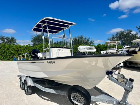 Boston-whaler MONTAUK image