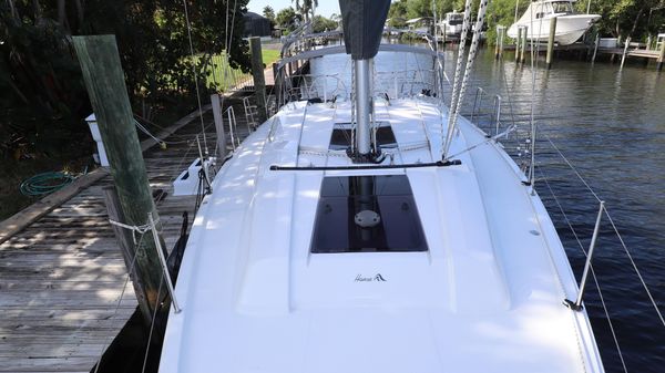 Hanse 388 image