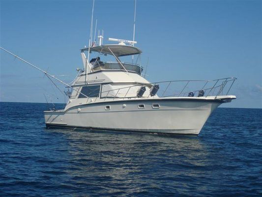 Hatteras 45 Convertible - main image