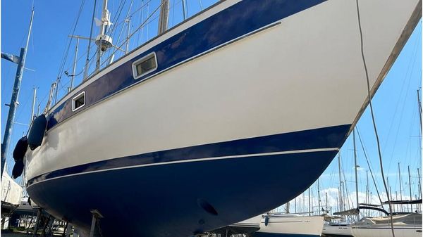 Hallberg-Rassy 49