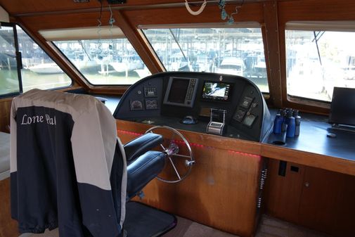 Darling Yachts 62 Enclosed Bridge image