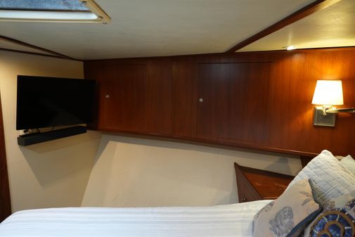 Darling Yachts 62 Enclosed Bridge image