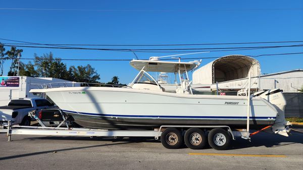 Pursuit 3070 Center Console