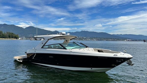 Sea Ray SLX 400 