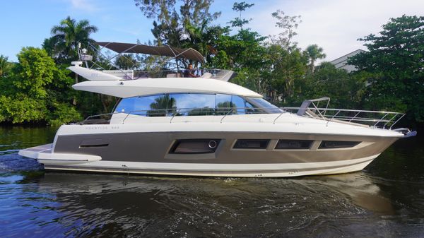 Prestige 500 Flybridge