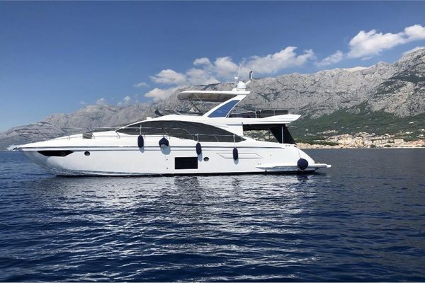 Azimut 50 fly - main image