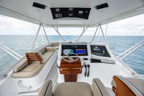 Winter Custom Yachts 62 Convertible image