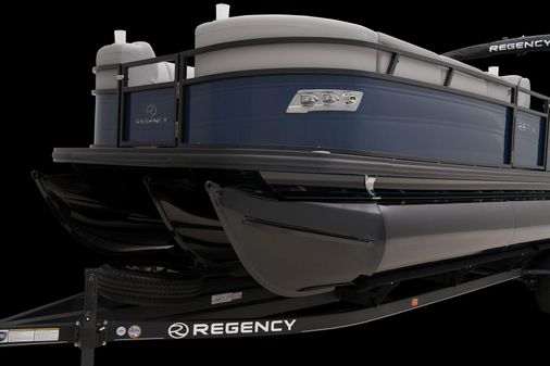 Regency 250 LE3 Sport image