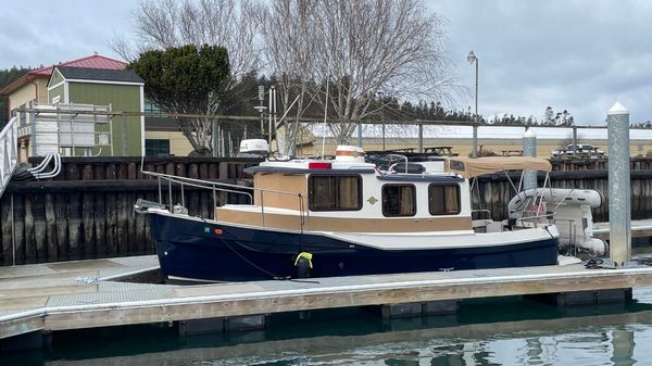Ranger Tugs R-27