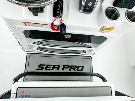 Sea Pro 239 DLX image