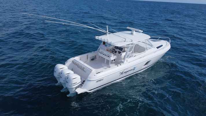 Intrepid 400 Cuddy - main image