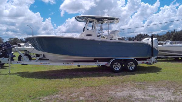 Cobia 265 Center Console 