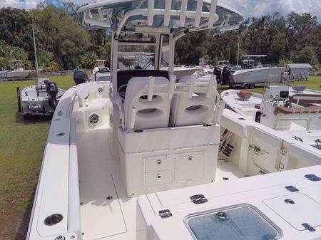 Cobia 265-CENTER-CONSOLE image