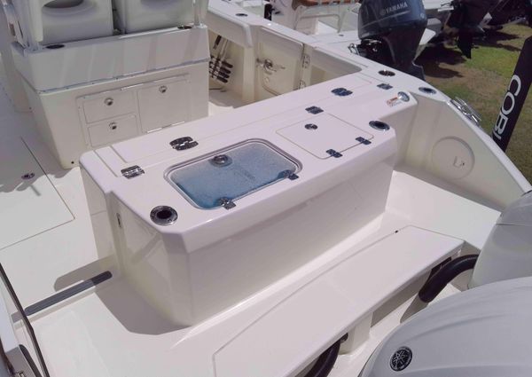 Cobia 265-CENTER-CONSOLE image