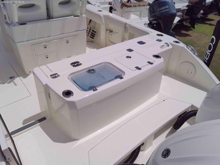 Cobia 265-CENTER-CONSOLE image