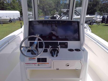 Cobia 265-CENTER-CONSOLE image