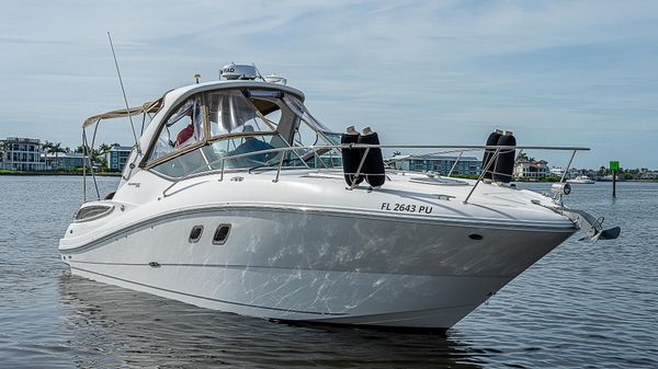 Sea Ray 330 Sundancer 